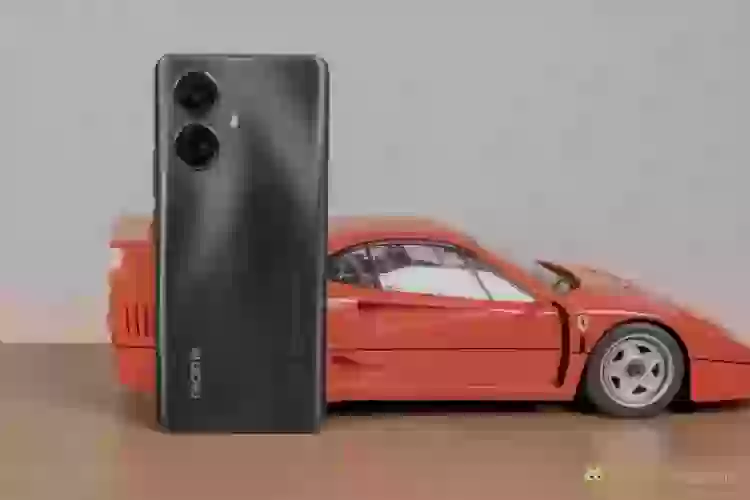 Нашел один из самых мощных среди недорогих телефонов — обзор realme 10 Pro+
